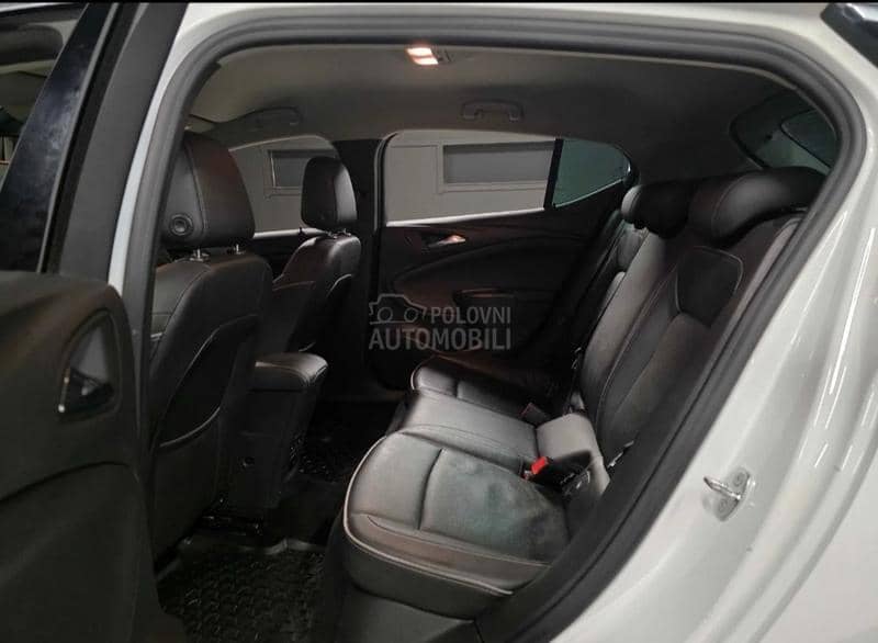 Opel Astra K Premium Plus