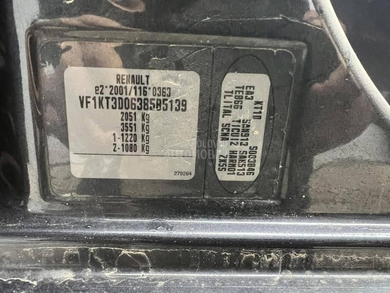 Renault Laguna III 2.0dCi -  kompletan auto u delovima