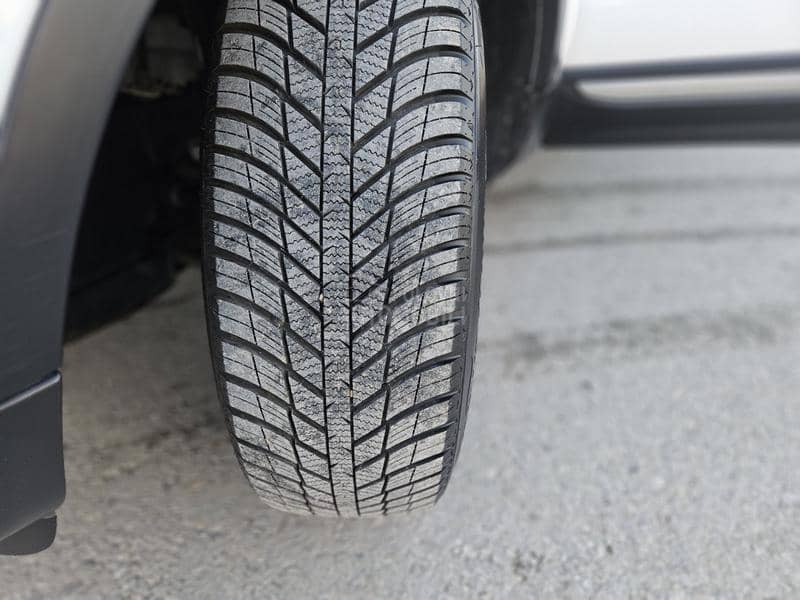 Land Rover Range Rover Evoque 2.0 nov nov