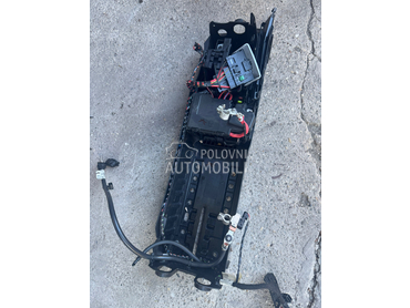 Kutija akumulatora za Opel Astra K od 2016. do 2022. god.