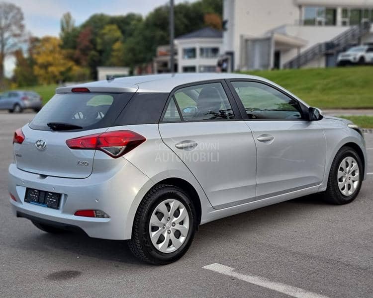 Hyundai i20 1.2b Amplia Led Ch