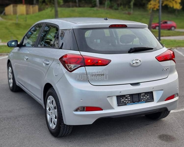 Hyundai i20 1.2b Amplia Led Ch