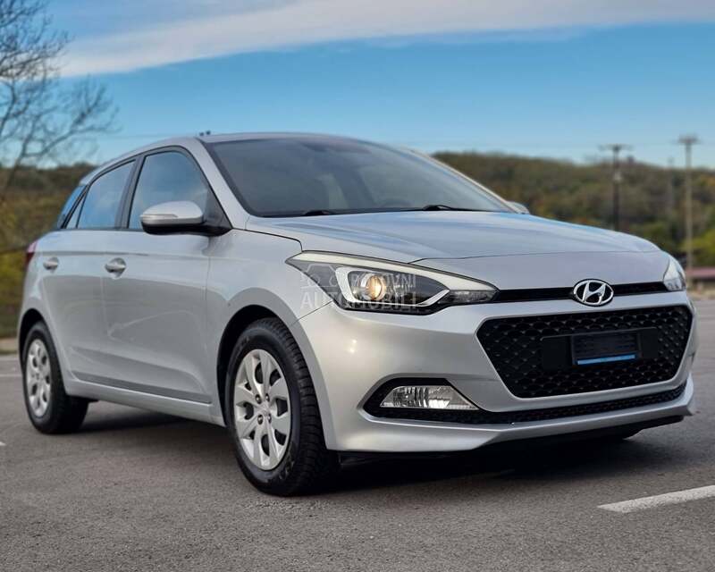 Hyundai i20 1.2b Amplia Led Ch