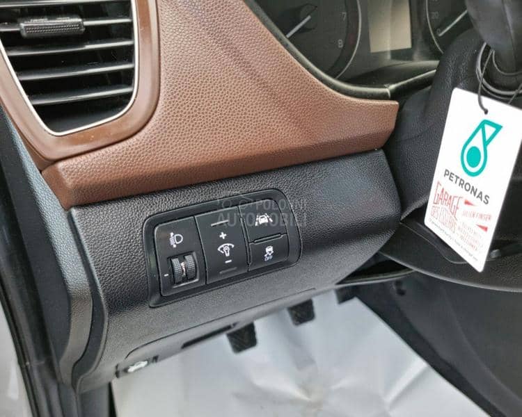 Hyundai i20 1.2b Amplia Led Ch