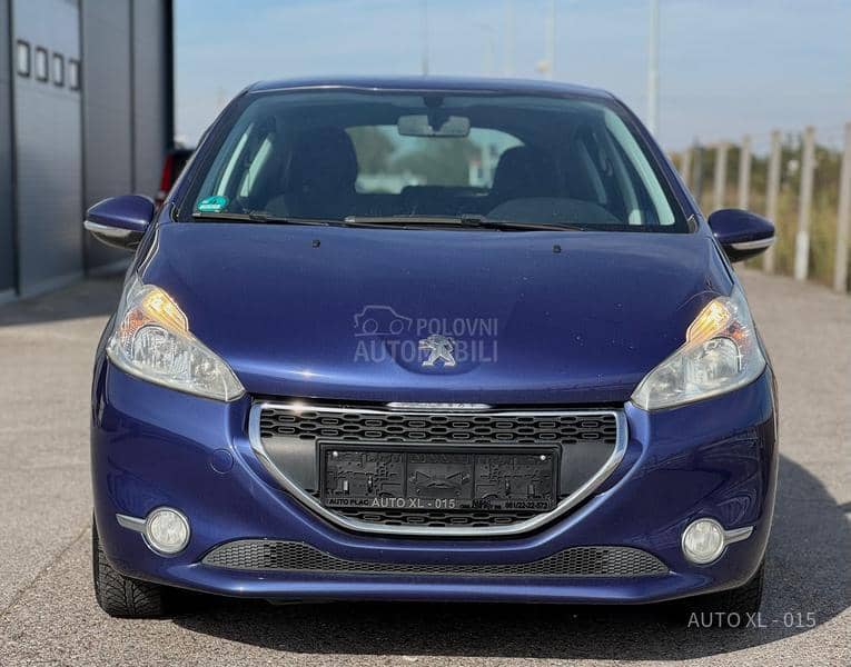 Peugeot 208 1.6 E-HDI // N.O.V