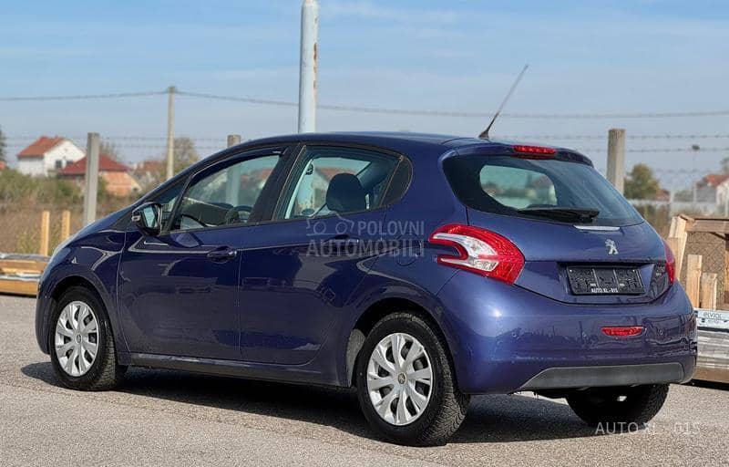 Peugeot 208 1.6 E-HDI // N.O.V