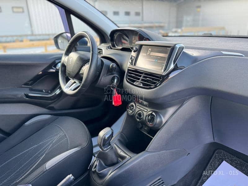 Peugeot 208 1.6 E-HDI // N.O.V