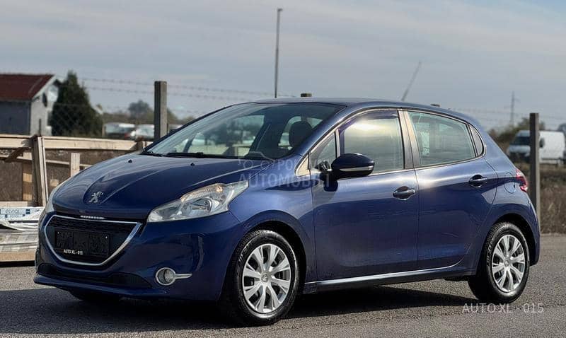 Peugeot 208 1.6 E-HDI // N.O.V
