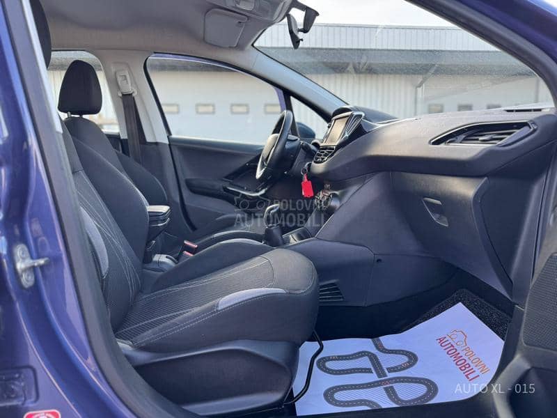 Peugeot 208 1.6 E-HDI // N.O.V