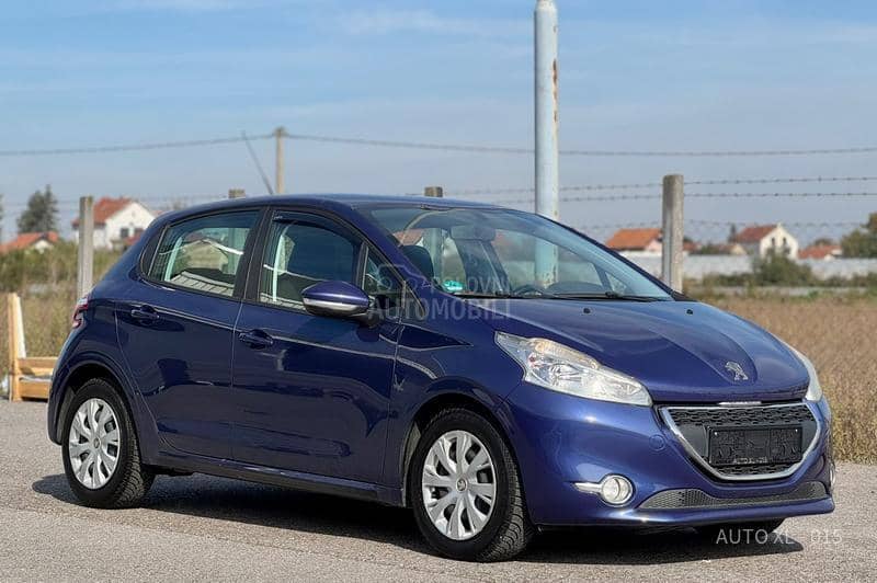 Peugeot 208 1.6 E-HDI // N.O.V