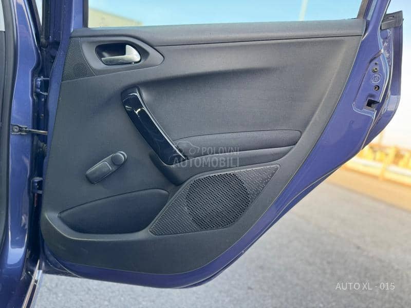 Peugeot 208 1.6 E-HDI // N.O.V