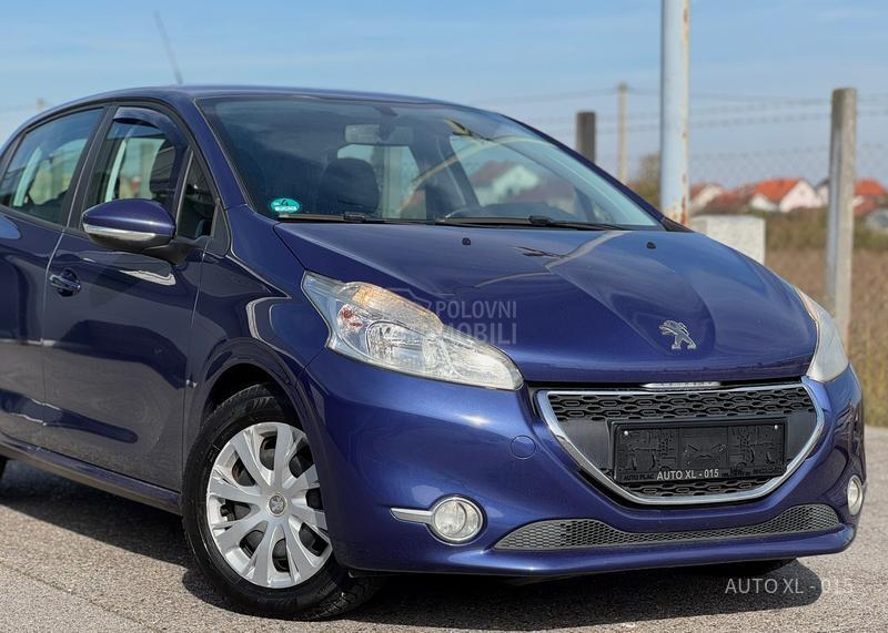 Peugeot 208 1.6 E-HDI // N.O.V