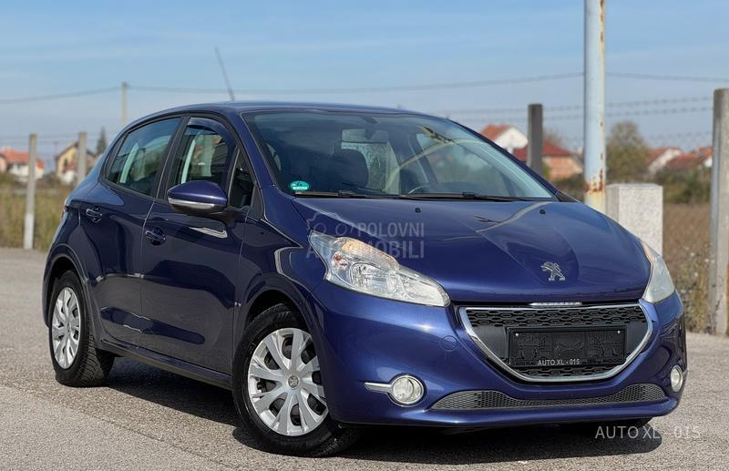 Peugeot 208 1.6 E-HDI // N.O.V