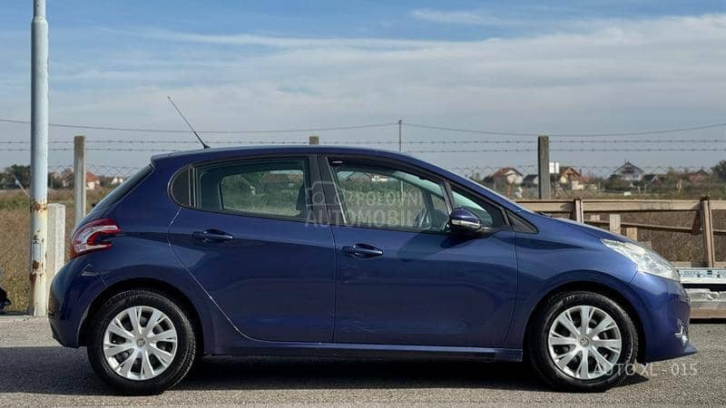 Peugeot 208 1.6 E-HDI // N.O.V