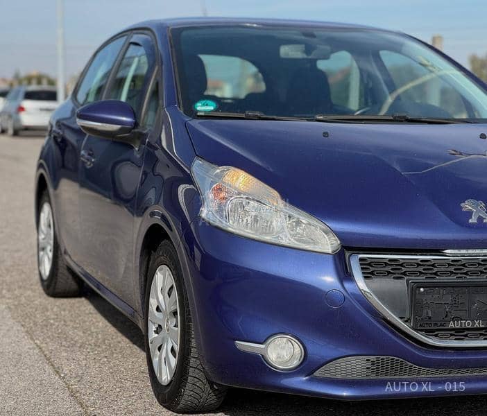 Peugeot 208 1.6 E-HDI // N.O.V