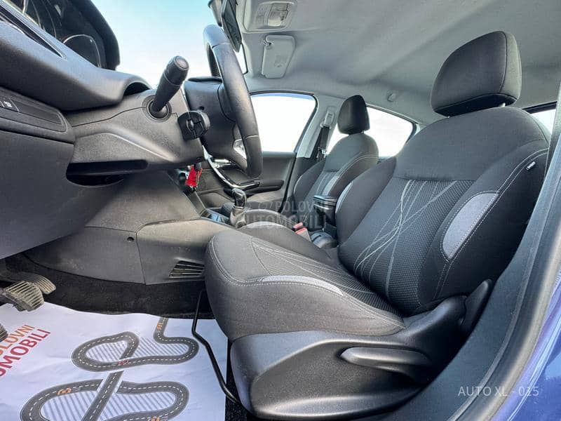 Peugeot 208 1.6 E-HDI // N.O.V