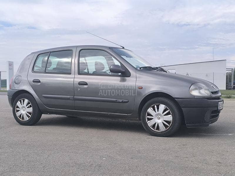 Renault Clio 