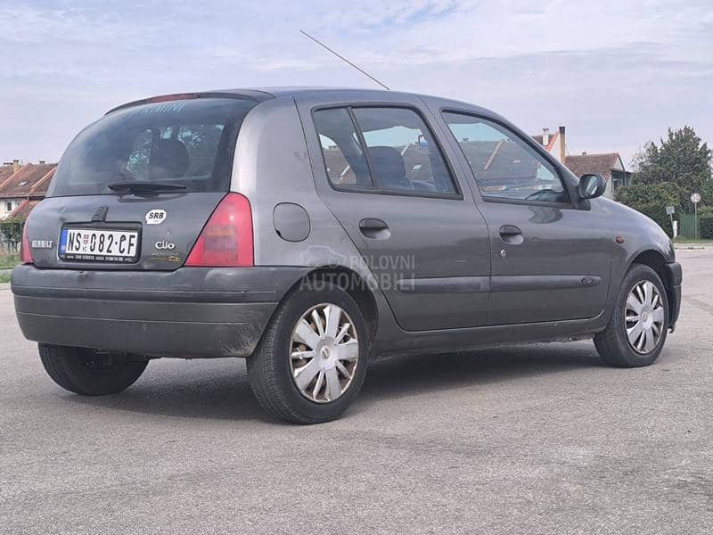 Renault Clio 