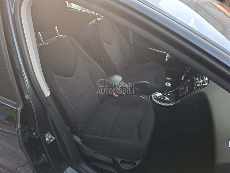 Peugeot 308 1.6eHdi