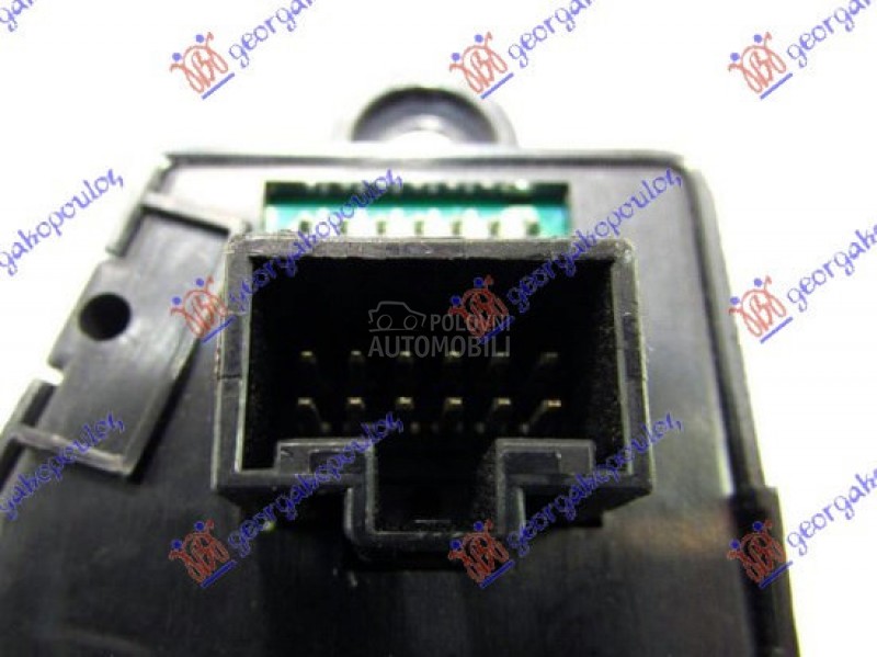 PREKIDAC U PREDNJIM VRATIMA (2