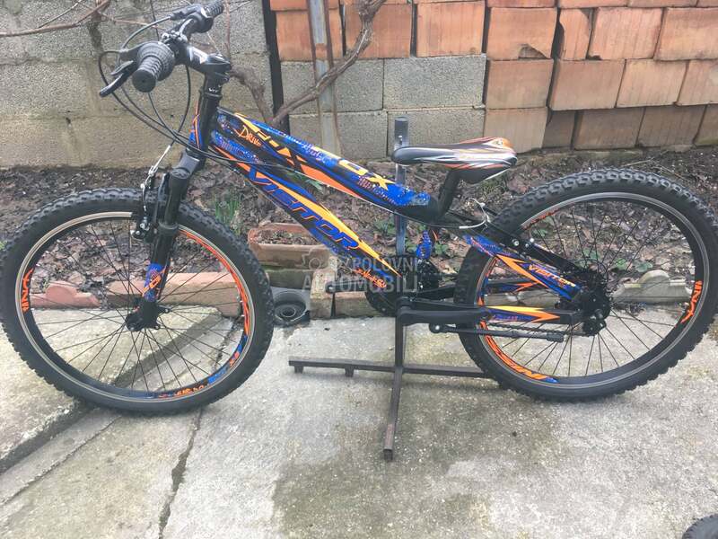 Visitor Fox 240 Crno Plavo Oranz