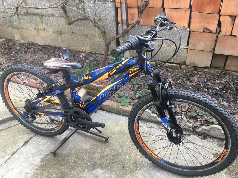 Visitor Fox 240 Crno Plavo Oranz