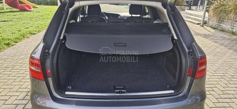 Audi A4 2,0 TDI S Line nov