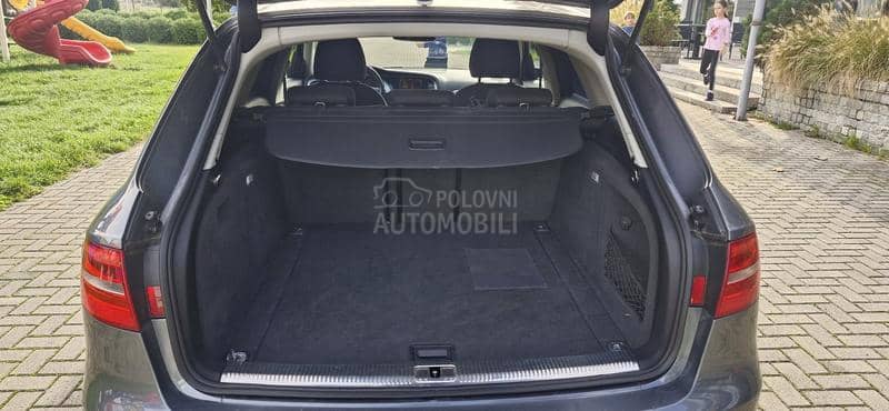 Audi A4 2,0 TDI S Line nov