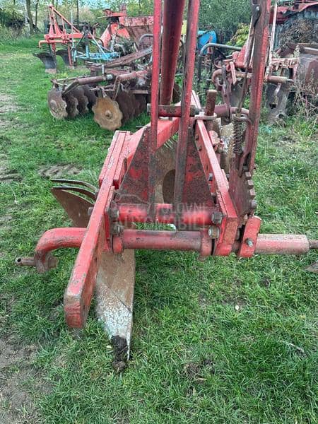 IMT 757 visoki vise plugova