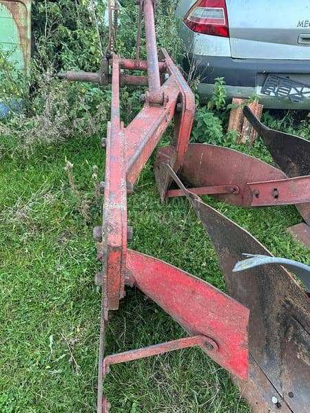 IMT 757 visoki vise plugova