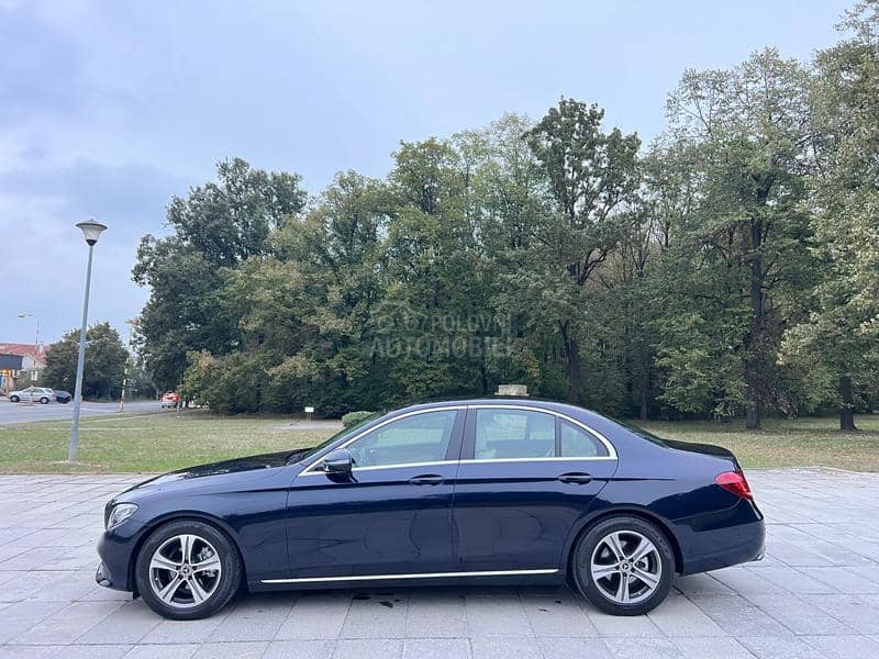 Mercedes Benz E 220 CDI Avantgarde