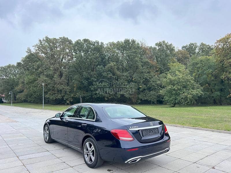 Mercedes Benz E 220 CDI Avantgarde