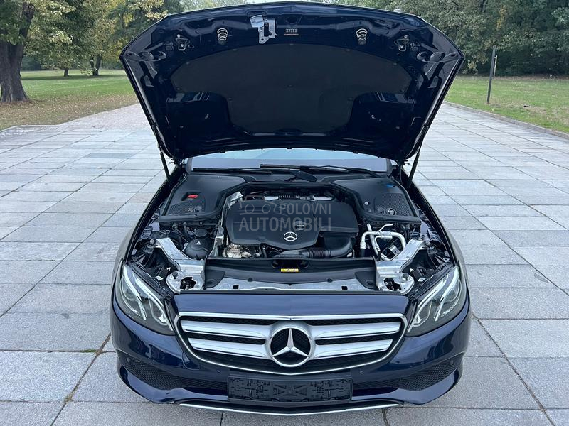 Mercedes Benz E 220 CDI Avantgarde