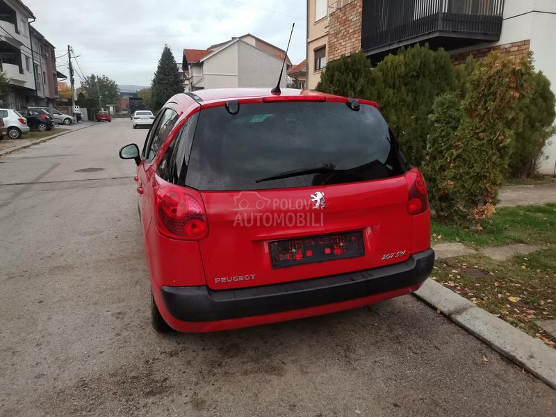 Peugeot 207 1.4 8v 54 k.w