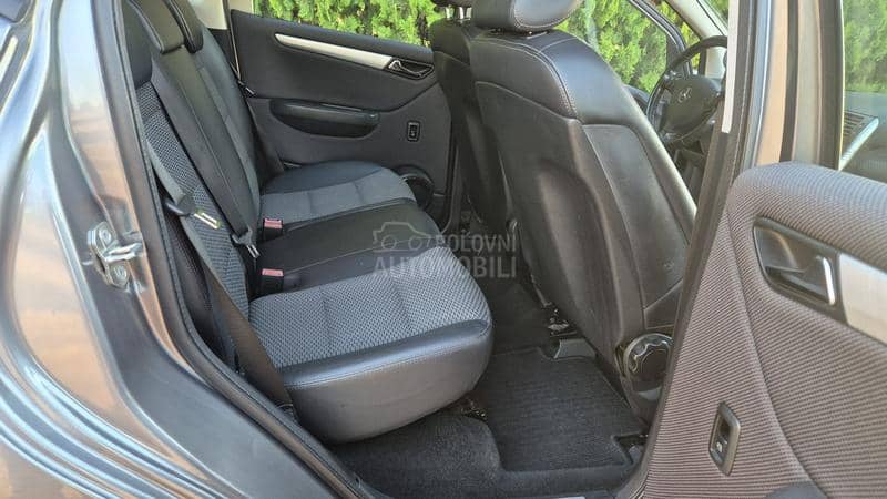 Mercedes Benz A 180 180CDI N A V I Mercedes Benz A 180 180CDI N A V I