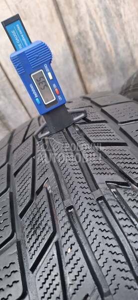 Nankang 235/65 R17 Zimska