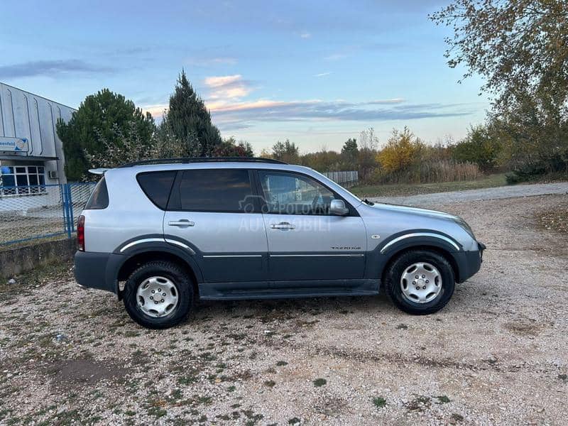 SsangYong Rexton 2.7