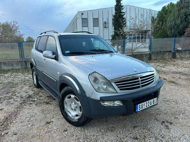 SsangYong Rexton 2.7