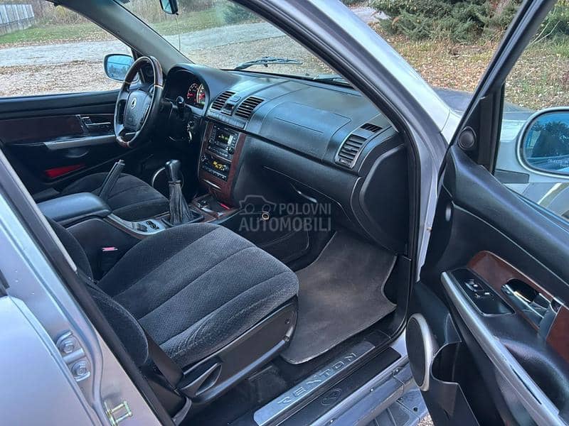 SsangYong Rexton 2.7