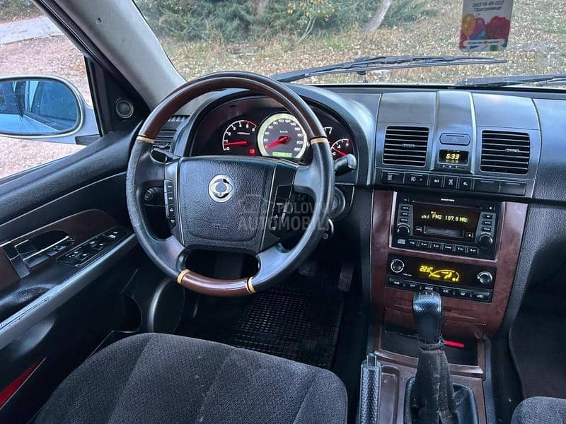 SsangYong Rexton 2.7