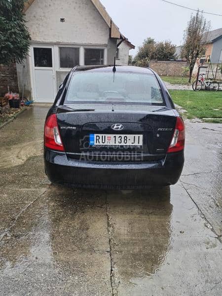 Hyundai Accent 