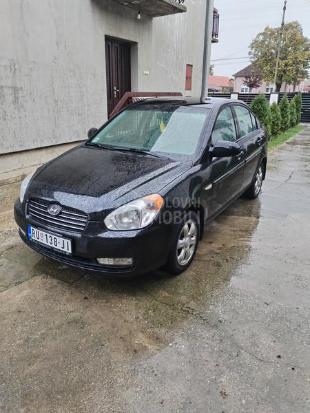 Hyundai Accent 