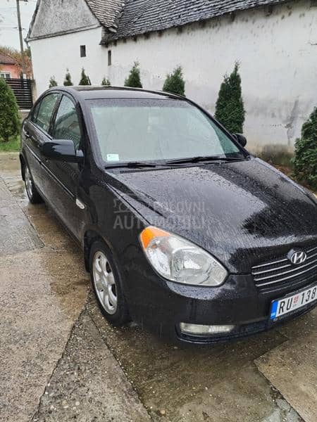 Hyundai Accent 