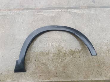 prednji desni plasticni rub za Citroen C5 Aircross od 2018. do 2024. god.