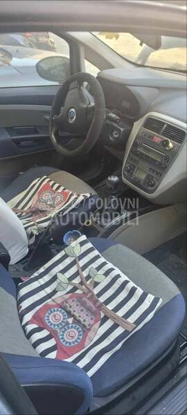 Fiat Grande Punto 2006. god. -  kompletan auto u delovima