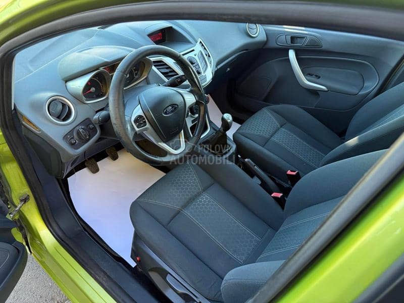 Ford Fiesta ZA TRG.OVCE/T.OP CEN Ford Fiesta ZA TRG.OVCE/T.OP CEN