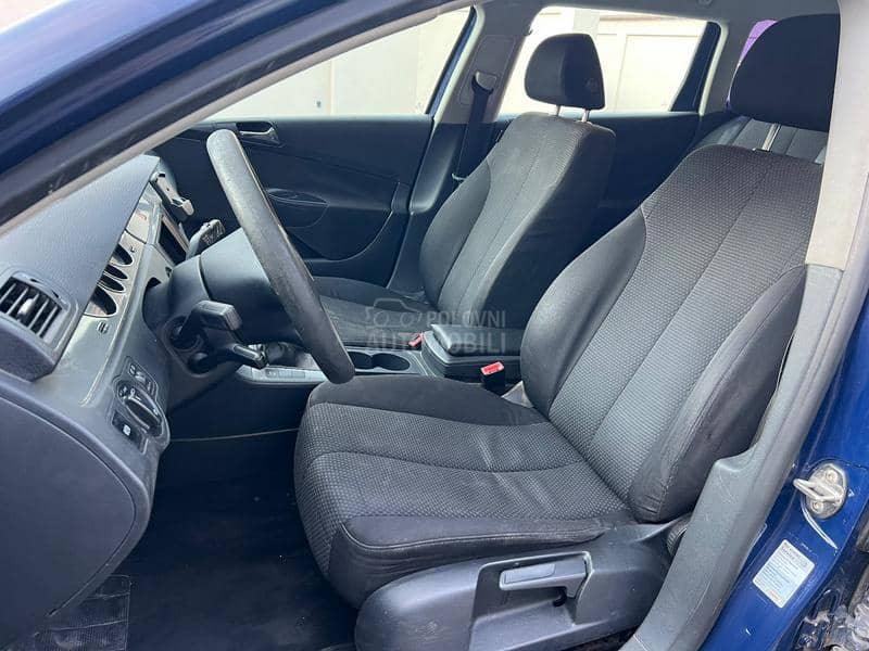 Volkswagen Passat B6 SA TABLICAMA