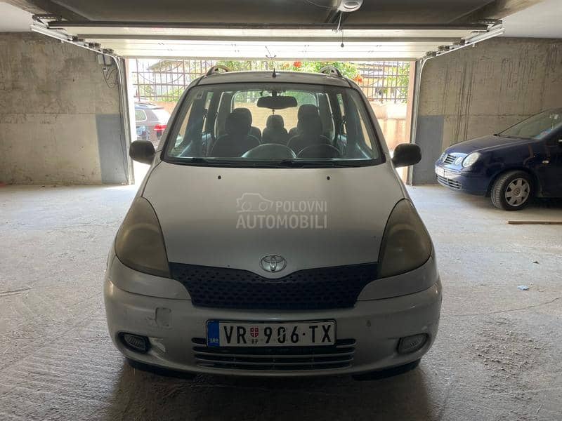 Toyota Yaris Verso 