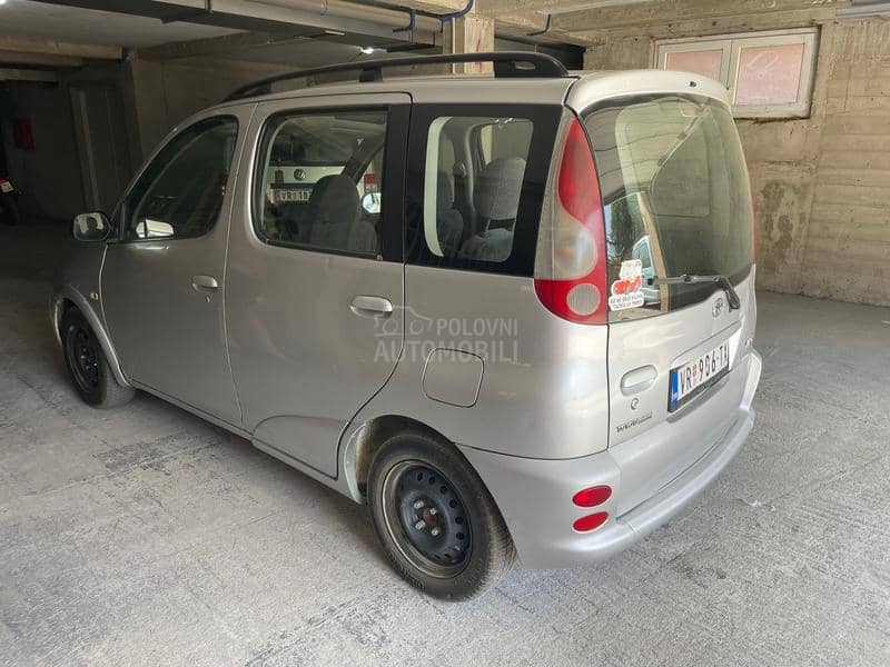 Toyota Yaris Verso 