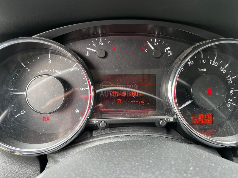 Peugeot 3008 1,6 hdi